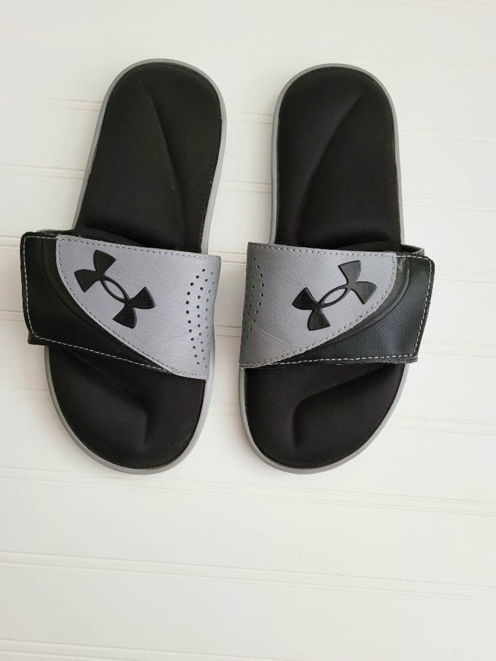 Under Armour Ignite VI Sandals Mens Black and Gray Size 8 Slides Adjustable